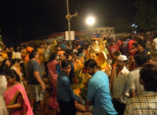 Ganesh Visarjan at Ganesh ghat, Kalyan